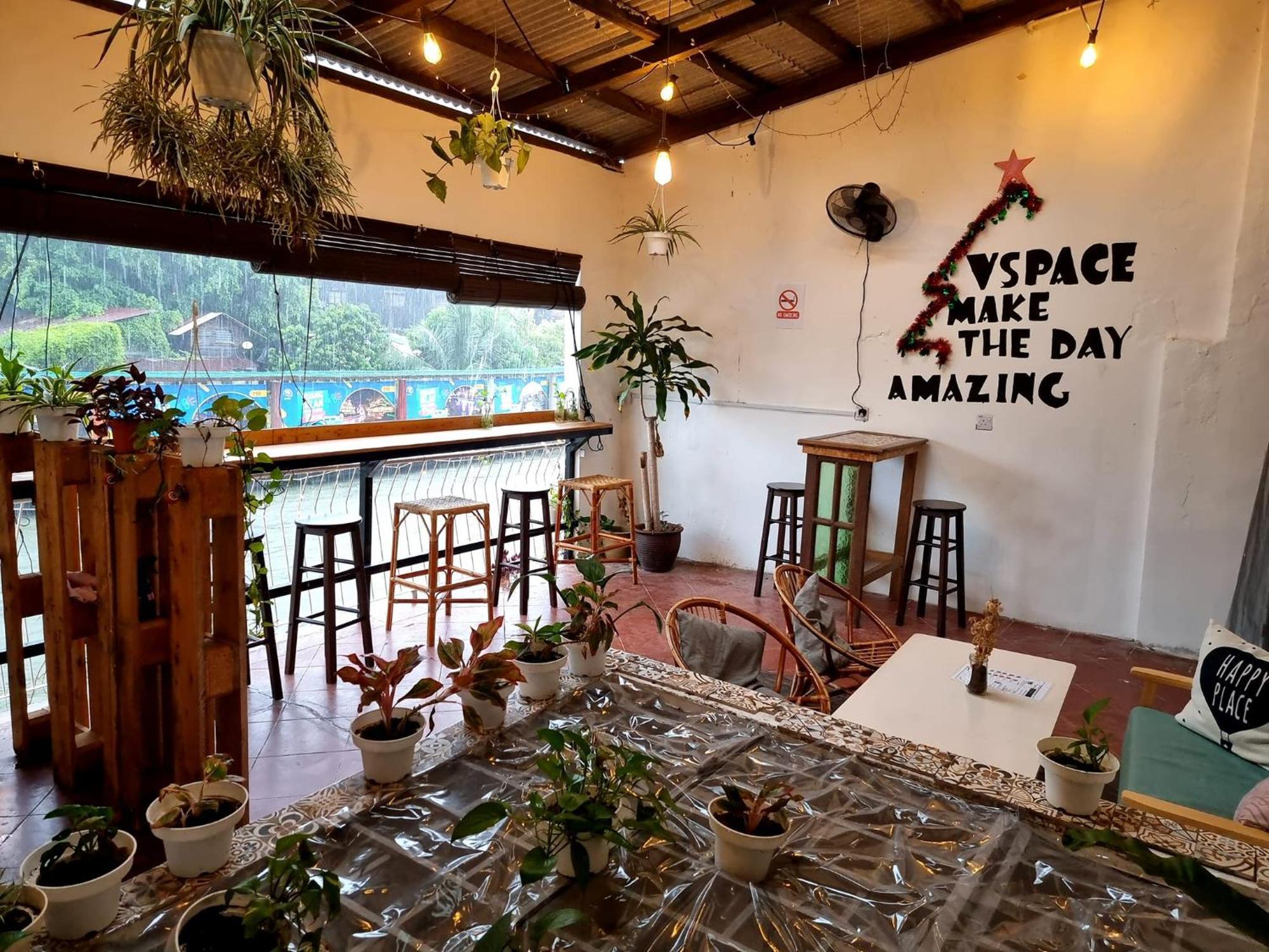 Vspace Guesthouse Capsule & Cafe Malacca Ngoại thất bức ảnh