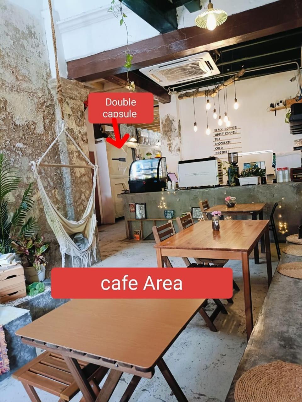 Vspace Guesthouse Capsule & Cafe Malacca Ngoại thất bức ảnh